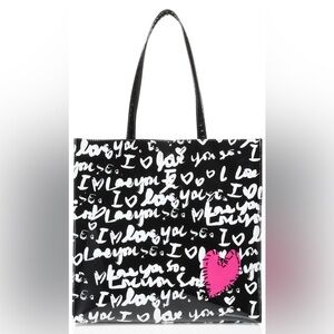 This item is part of Bloomingdales’ collection.